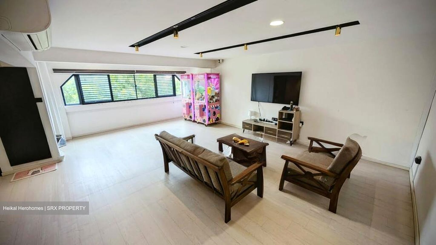 Blk 203 Bukit Batok Street 21 (Bukit Batok), HDB 5 Rooms #576821511